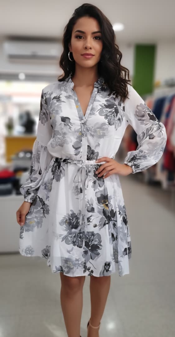 Vestido blanco corto estampado en flores