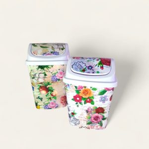 Bote de basura de plástico con tapa oscilante