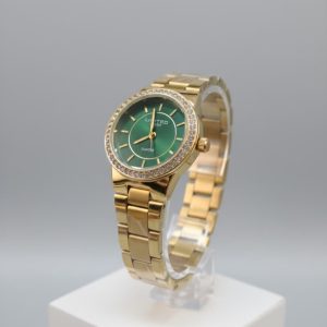 Reloj de pulsera de cuarzo para mujer, con correa de eslabones y bisel de tono dorado, esfera verde