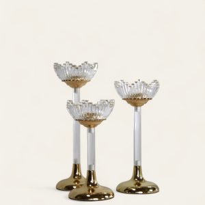 Set de 3 candelabros de cristal con base dorada