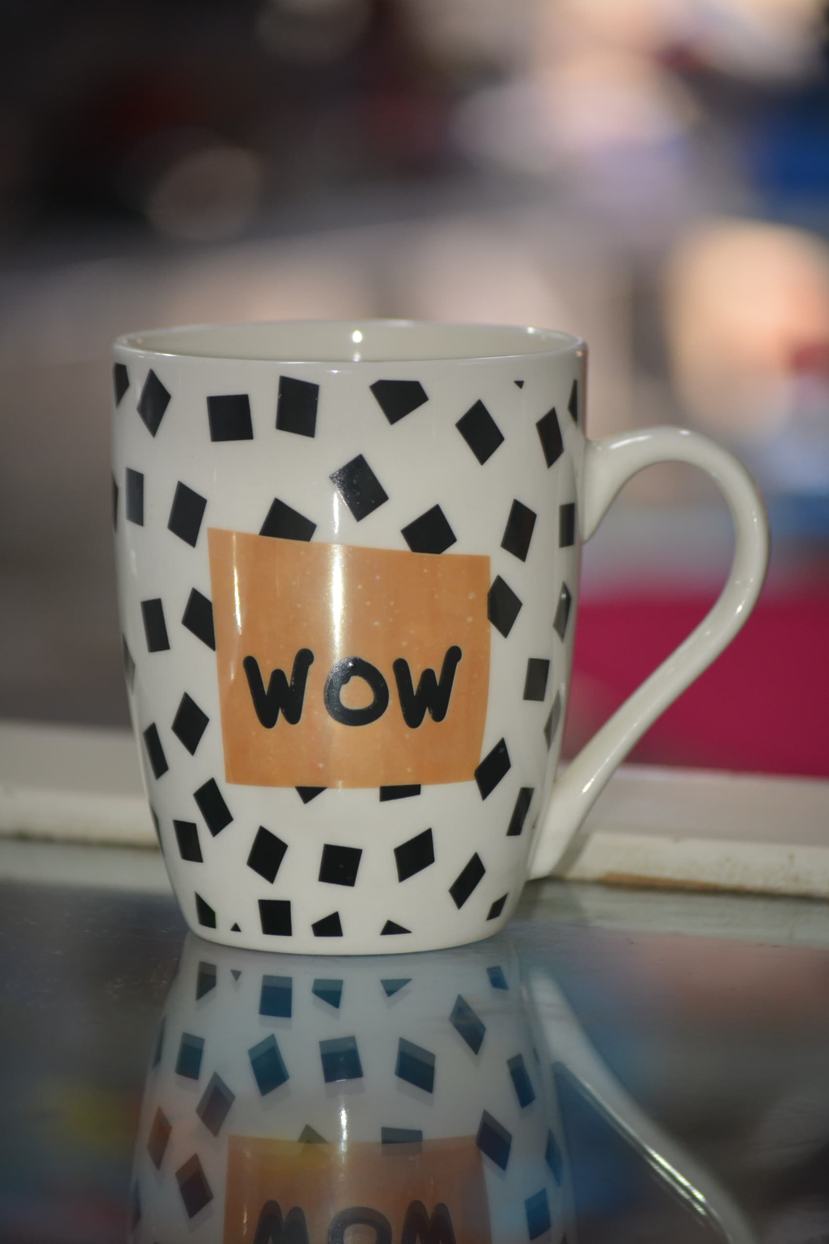 Taza de café de personalizadas de porcelana con letrero "WOW"